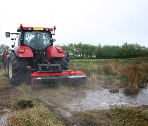 Tractor Power Shredder wet ground