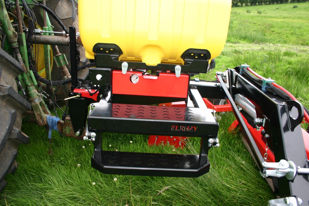 Blaney Agri SolutionsTractor Weed Wipers - massive savings on chemical ...