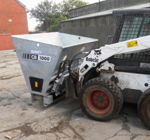 Suitable for use with 3pt linkage, loader, telehandler and skid steers